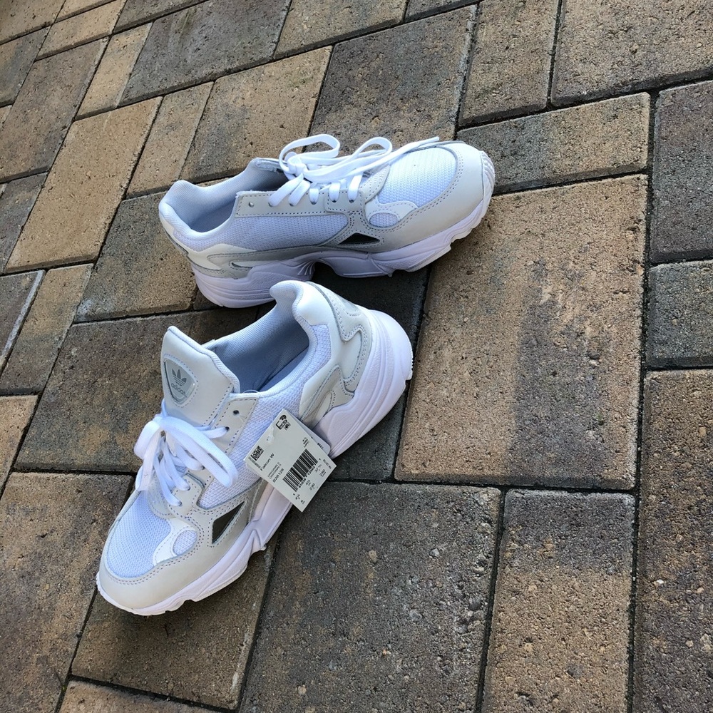 NEW w/o Box Adidas Falcon Sneakers